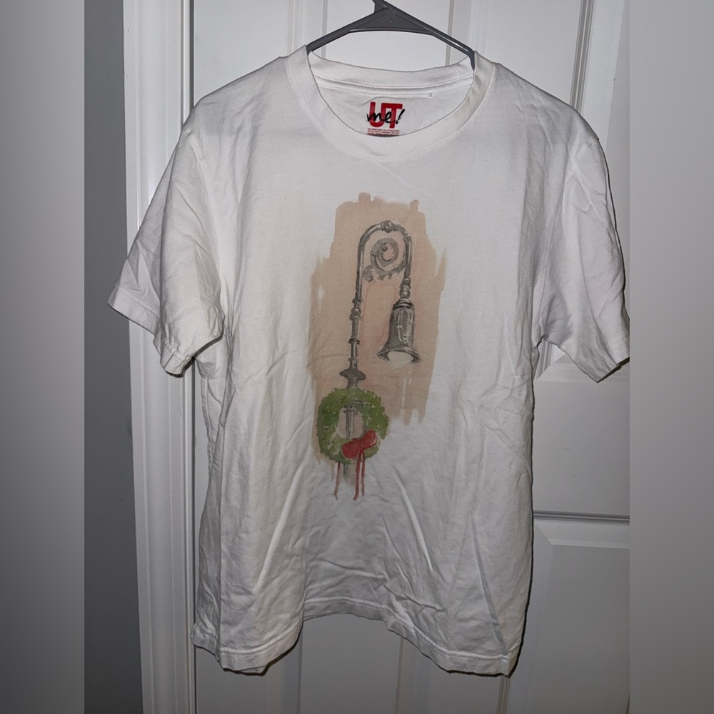 Unisex UNIQLO Winter Artwork White T-Shirt